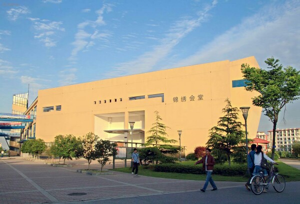 东华大学学位证书要求